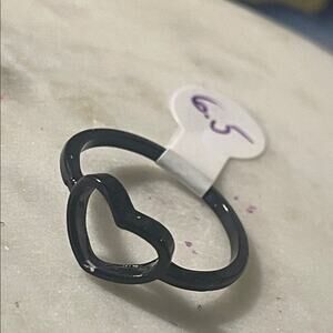 fashion ring gothic black 6.5 heart